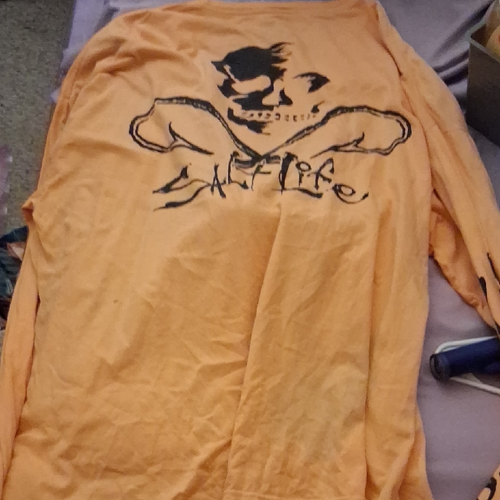 Salt Life Men's Orange Skull Graphic Long Sleeve Tee